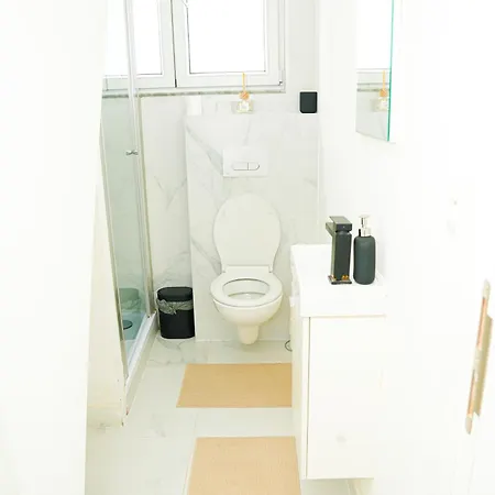 شقة Modern 1br & 1lr Next To Center خنت